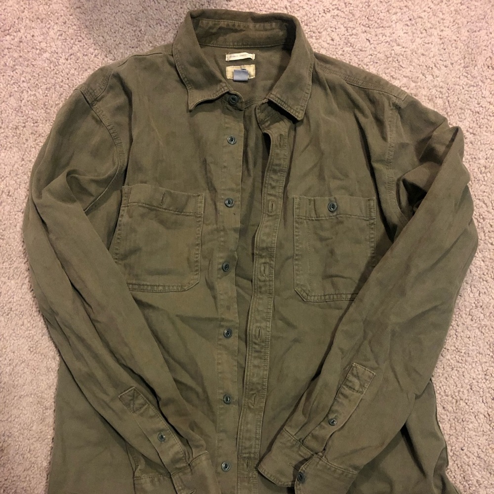 Men’s Old Navy Button Down Shirt